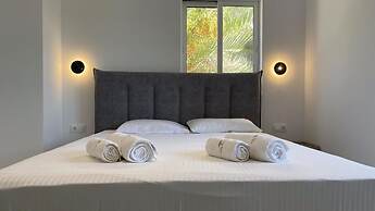 PALMA VILLAGE HOTEL by Greek Pride