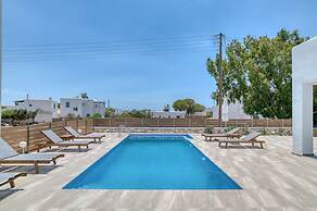 Venus s Seaside Bliss - Paros Dream Haven