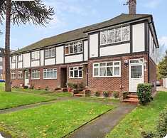 Lovely 2 Bedrooms Flat in South Sutton