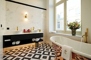 Les Bains De Spa