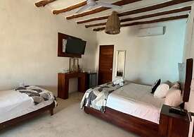 HOTEL MITTOZ HOLBOX