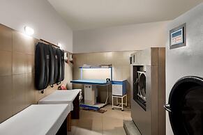Ramada Encore By Wyndham Rajbagh Srinagar