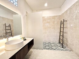 Pandawa Cove Villa by ABM