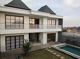Pandawa Cove Villa by ABM