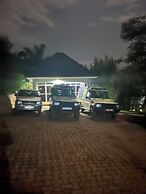 Rafiki Safari Lodge Bwindi