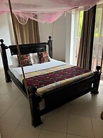 Rafiki Safari Lodge Bwindi
