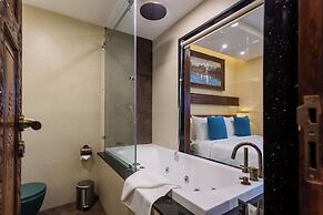 Aarya Hotel and Spa - Eternal Heritage