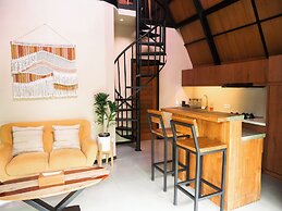 TWINSEAS VILLA