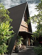TWINSEAS VILLA
