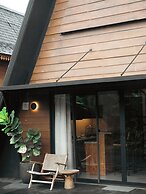 TWINSEAS VILLA