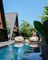 TWINSEAS VILLA