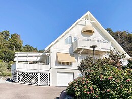 5 Star Holiday Home in Uddevalla