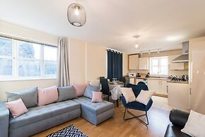 Apt - Sleeps 6 - Pets Ok - Parking