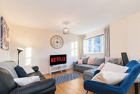 Apt - Sleeps 6 - Pets Ok - Parking