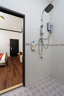 Lucky City Hotel
