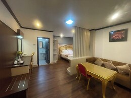 Lucky City Hotel