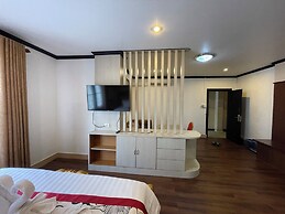 Lucky City Hotel