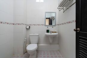Lucky City Hotel
