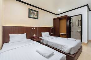 Lucky City Hotel