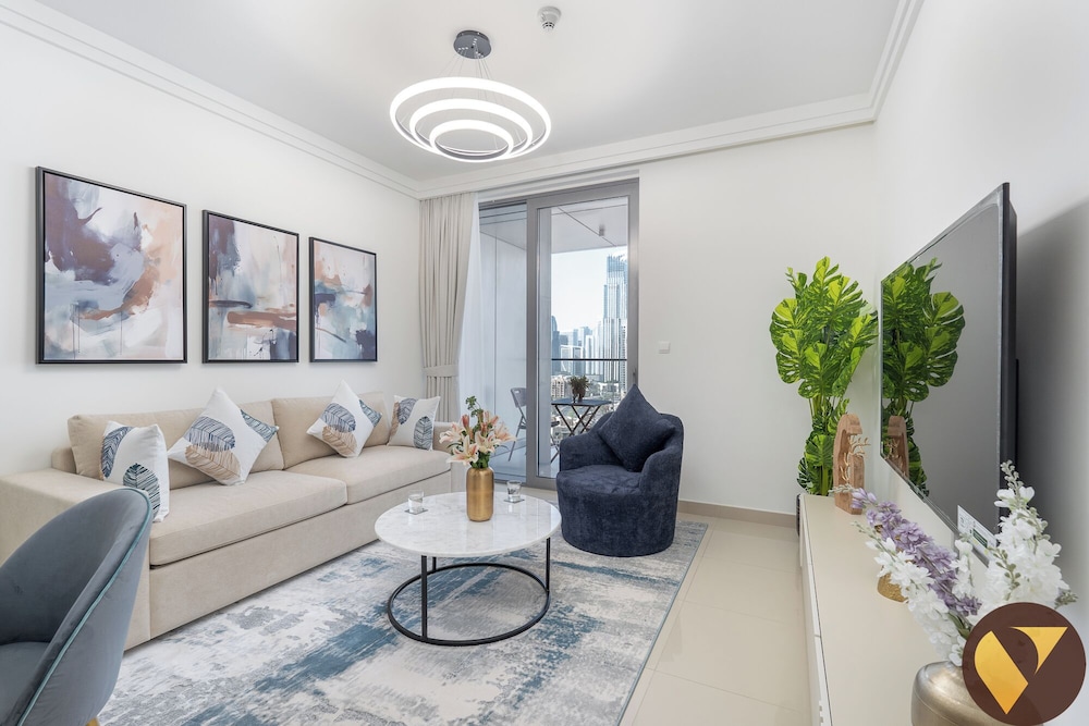 Vogue| Boulevard Point Direct access to Dubai Mall