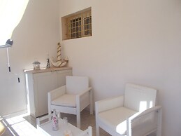 Charming Apartment Near Baia Verde Beach