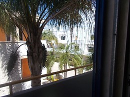 Charming Apartment Near Baia Verde Beach