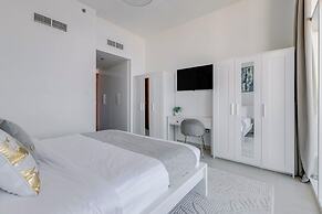 Globalstay Luxury Azizi Mina Beachfront