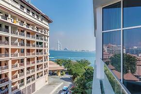 Globalstay Luxury Azizi Mina Beachfront
