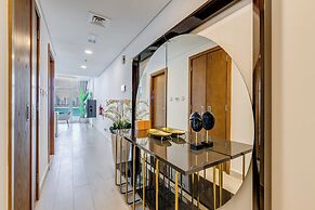 Globalstay Luxury Azizi Mina Beachfront