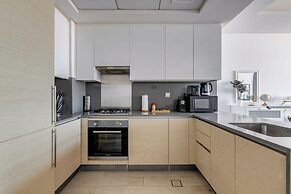 Globalstay Luxury Azizi Mina Beachfront