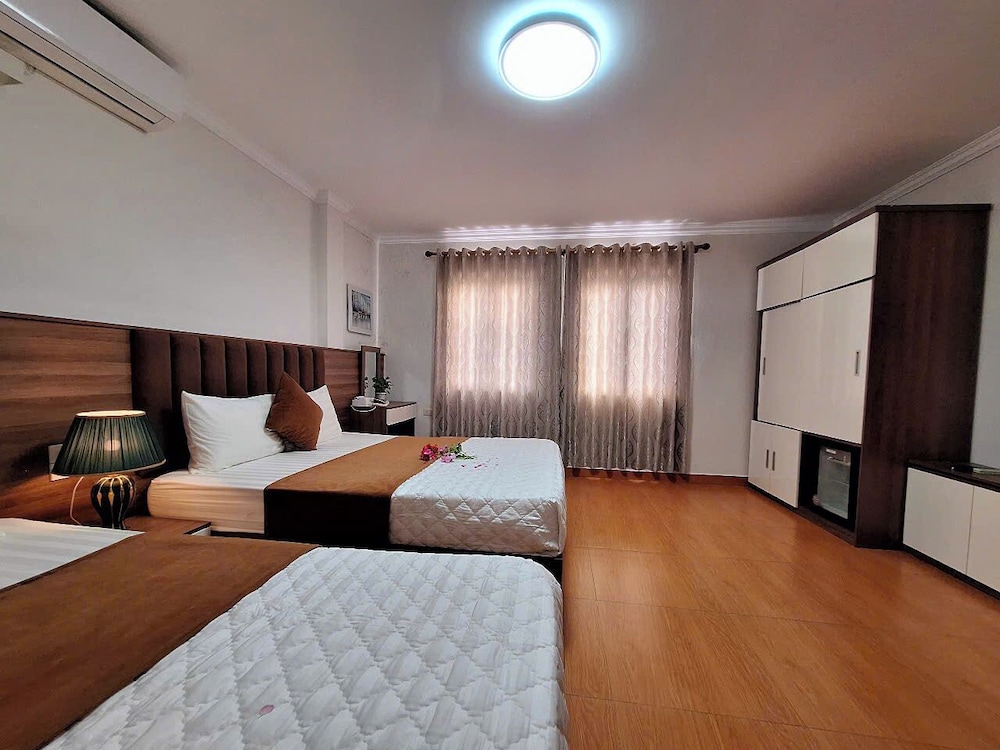 Green Co to Hotel