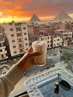 Royal Pyramids View Inn