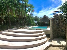 Kin Resort Lodge