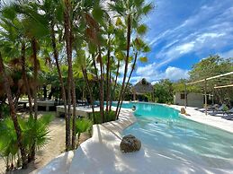 Kin Resort Lodge