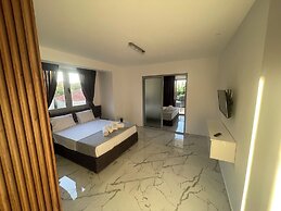 ARA Luxury Suites