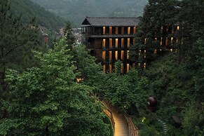 Sanchunli Meng Resort Hotel