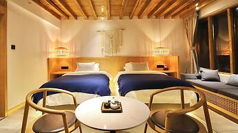 Sanchunli Meng Resort Hotel