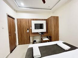 Hotel SRK - near Temple