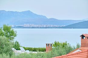 Beachfront Villa Mihovil With Direct Beach Access