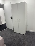 Luton Town 1 Bed Flat - Sleeps 2 Wifi