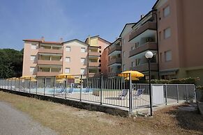 Comfy Flat in Rosolina With Shared Pool