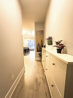 Comfy Suites Rogers Centre Free Parking