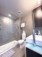 Comfy Suites Rogers Centre Free Parking