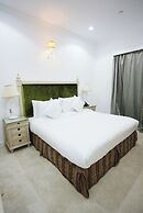 Crown Park Hotel