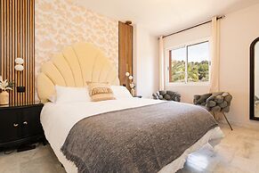 Marbella Coastal Comfort
