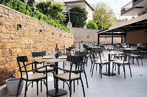 Summer Inn