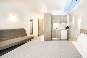 Summer Inn