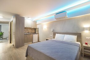Summer Inn