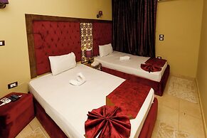 Master Pyramids Inn