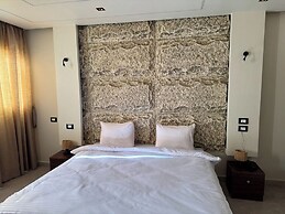 Master Pyramids Inn